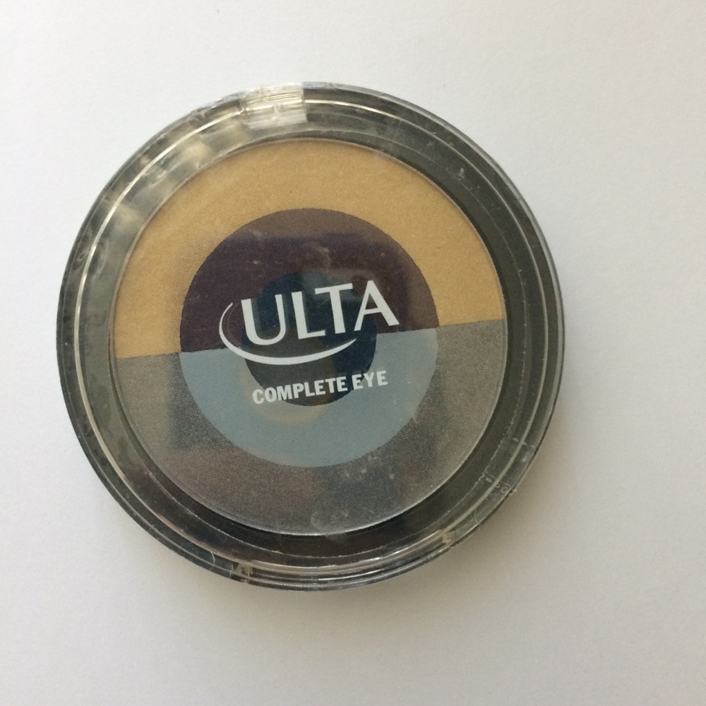 ULTA Complete Eye Blues NWTS Blues